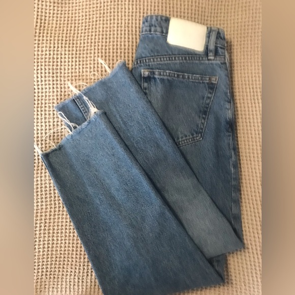 ZARA - Wide Leg Jeans - Picture 2 of 4